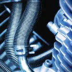 Kan jeg montere en bøjlestangsholder på en skillevæg eller i gipsvæg?